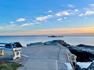 25B Village Rd, Milford, CT 06460