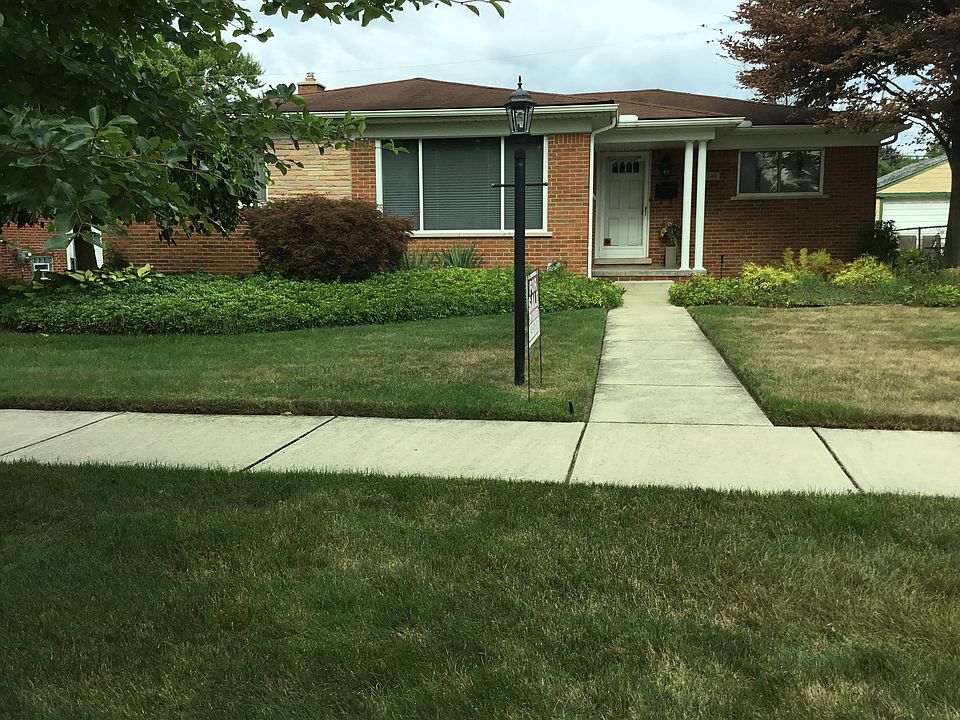 1st image of 19249 Osmus St