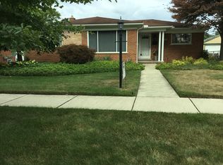 19249 Osmus St, Livonia, MI 48152