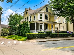 332 Varnum Ave, Lowell, MA 01854