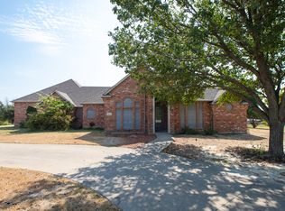 965 Lakeridge Dr, Lavon, TX 75166