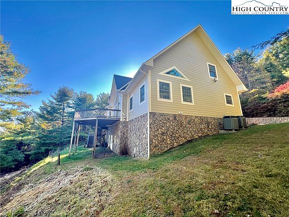 5th image of 255 Denise Drive