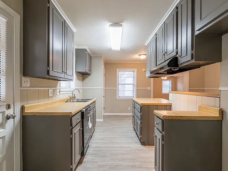 5121 Ginger Cir — Photo 8