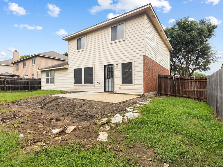 210 Laceleaf Ln — Photo 25