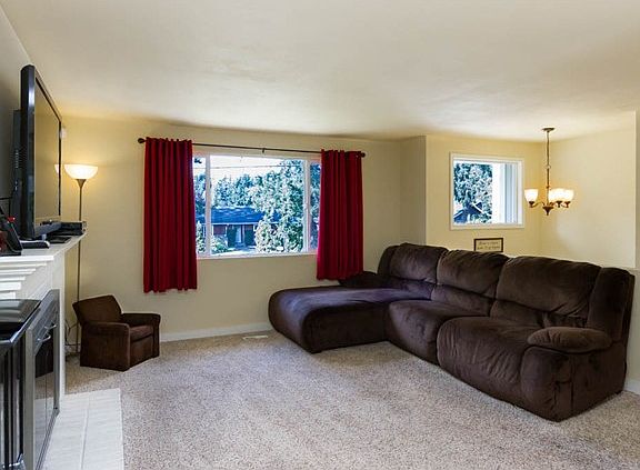 3rd image of 19301 8th Ave E
