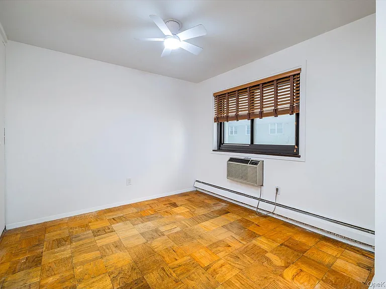 420 Shore Rd #1F — Photo 8