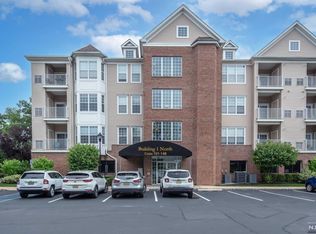 142 Cory Ln, Elmwood Park, NJ 07407