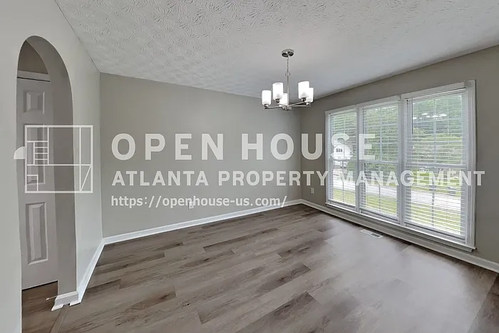 170 Sterling Dr — Photo 6