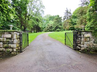 74 Haviland Rd, Stamford, CT 06903