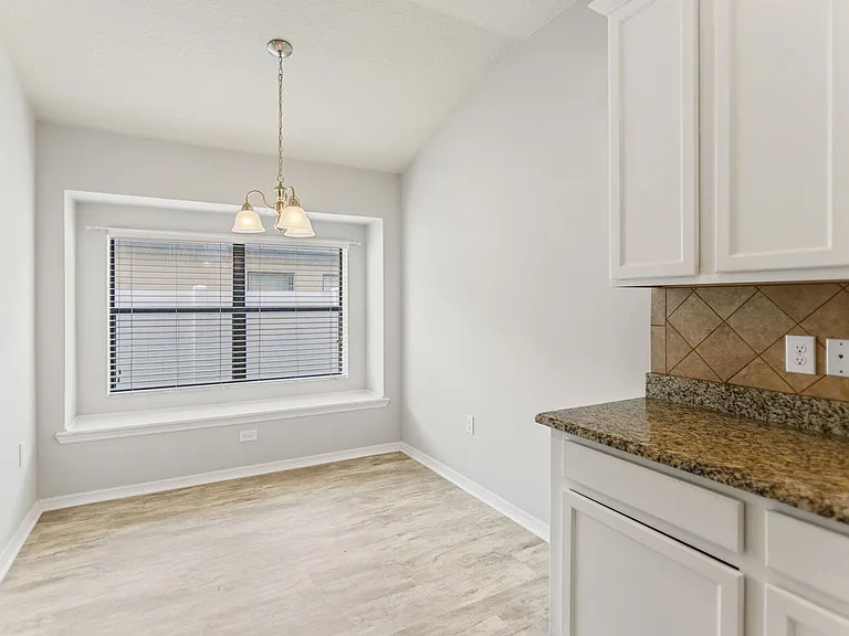 6601 Boulder Run Loop — Photo 12