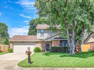 1906 Secret Ct, Arlington, TX 76006