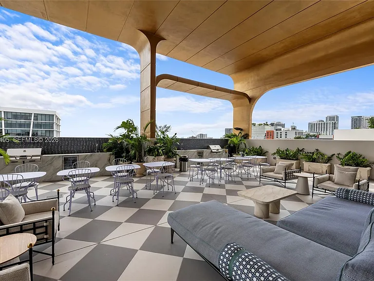 2700 NW 2nd Ave #711 — Photo 45