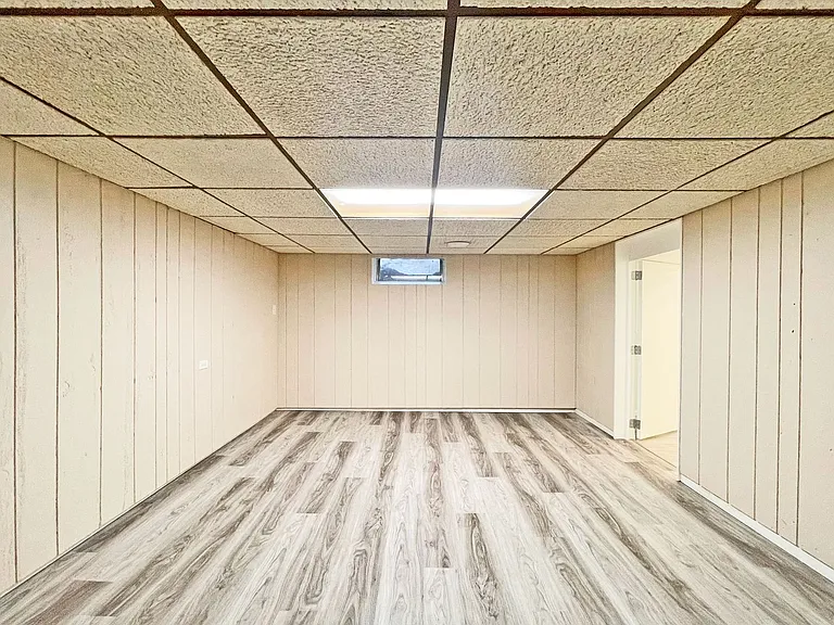 1064 Hackmann Cir NE — Photo 19