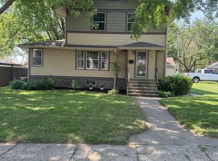 727 N Main St, Carroll, IA 51401