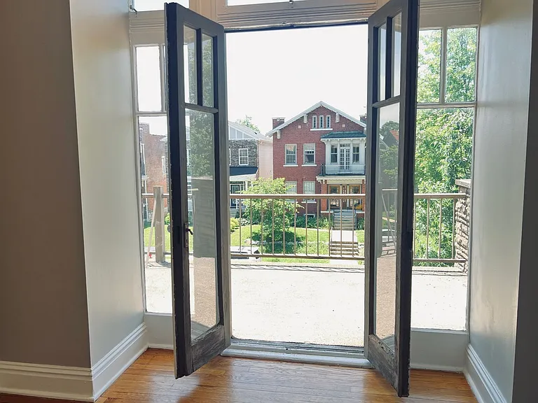 5783 McPherson Ave. — Photo 30