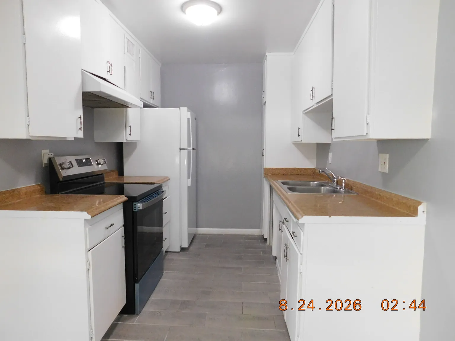 2 bed, 888 sqft, $1,595 — Photo 3
