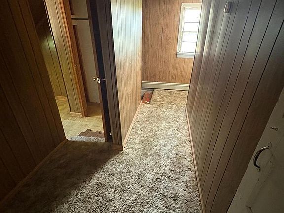 4th image of 1372 Coles Point Rd
