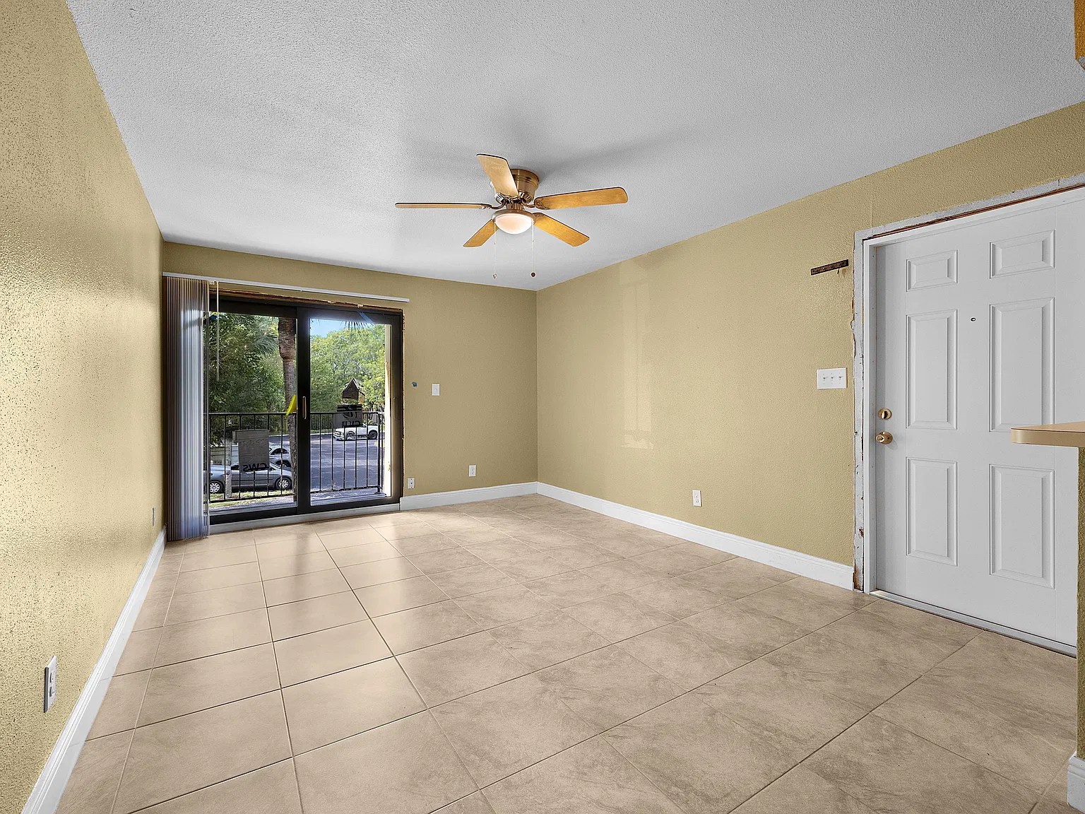 1 bed, 560 sqft, $950 — Photo 1