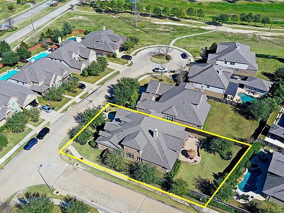 3rd image of 28015 Yellow Cornerstone Dr