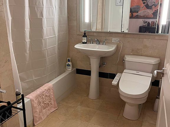 5th image of 20 West St APT 12M