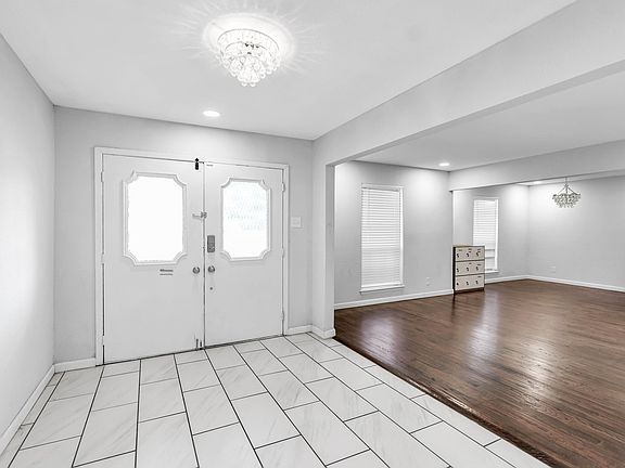 5th image of 1400 Moss Rose Cir