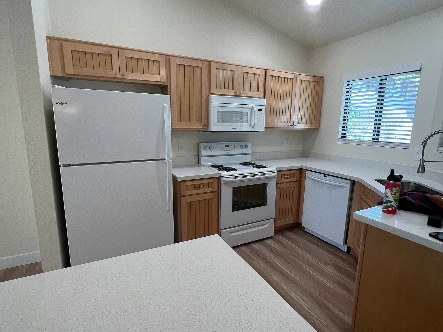 2 bed, 1030 sqft, $2,000 — Photo 3