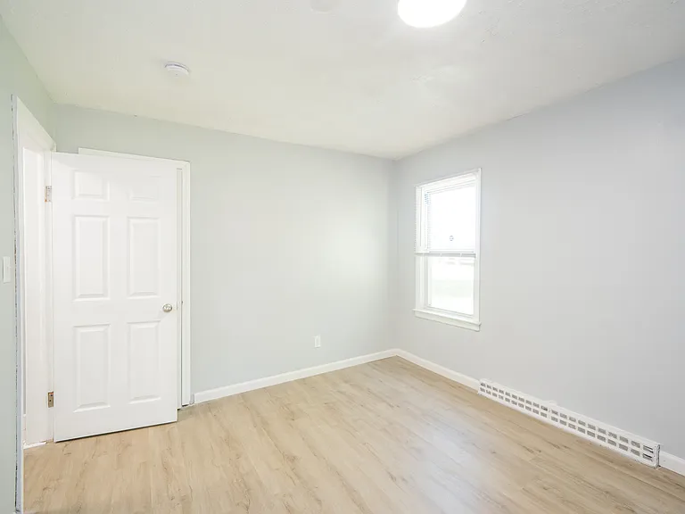 22675 Santa Maria St — Photo 33