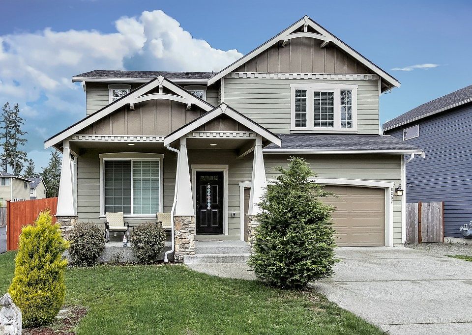 1st image of 8207 207th St E