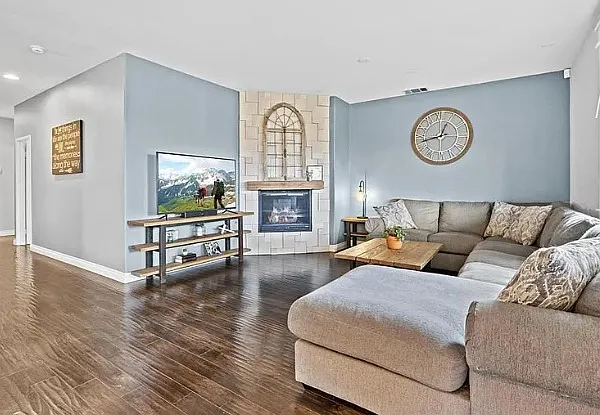 38119 Floricita St — Photo 12