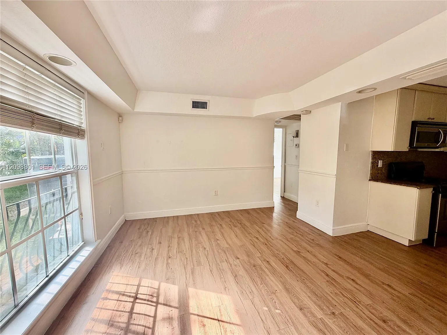 Virginia Pointe Condo — Photo 2