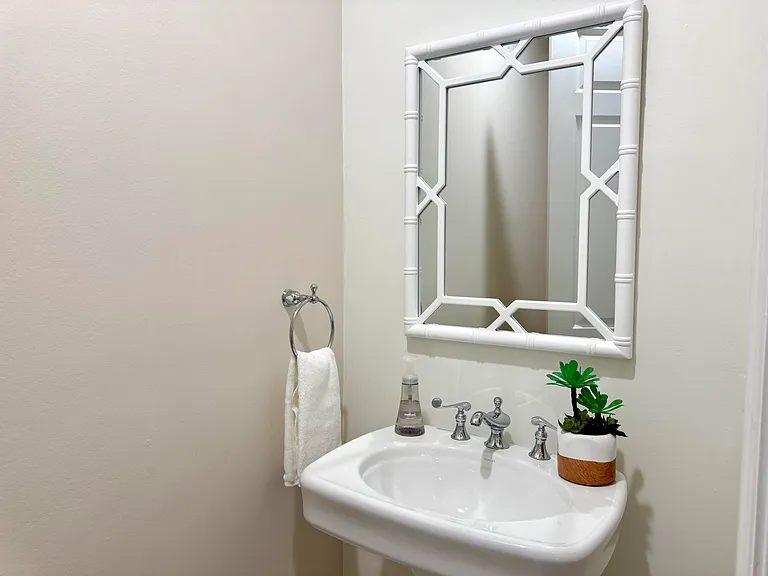 809 Estancia Way — Photo 15