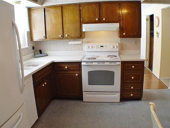 4th image of 3910 McGary Dr