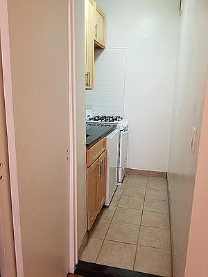 2nd image of 208 E 88th St APT 2B