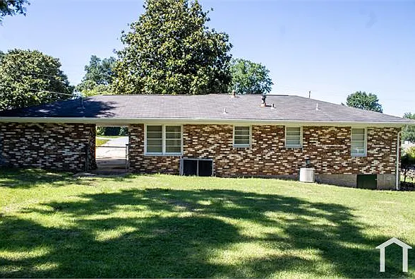 401 Springside Dr — Photo 12