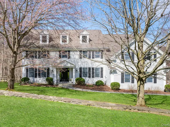 9 Gifford Lake Drive, Armonk, NY 10504