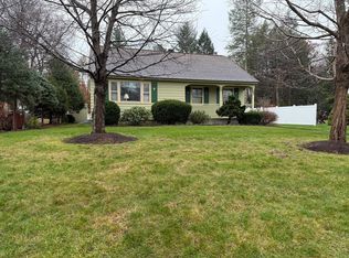 21 Wyoming Dr, Holden, MA 01520