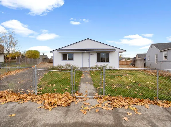 1915 Riverview Dr, Pasco, WA 99301