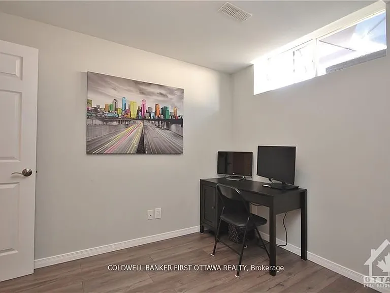 505 Bretby Cres — Photo 26