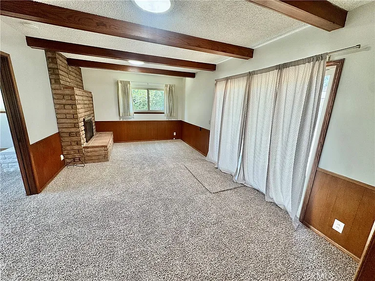 509 California Dr — Photo 9