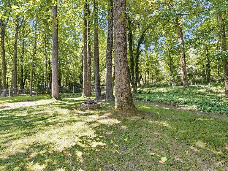 1424 Brookwood Dr — Photo 44