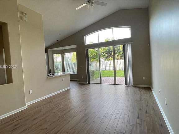 5th image of 18811 SW 29th Ct