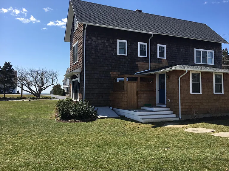 33 Ridgewood Ave — Photo 3