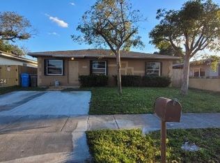 5716 SW 39th St, West Park, FL 33023