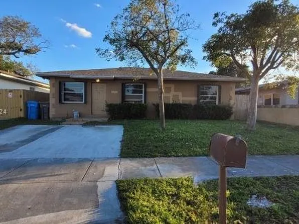 5716 SW 39th St, West Park, FL 33023