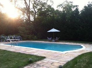 89 Beach Rd, Westhampton Beach, NY 11978