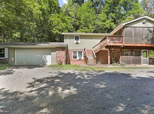 216 English Muffin Way, Berkeley Springs, WV 25411