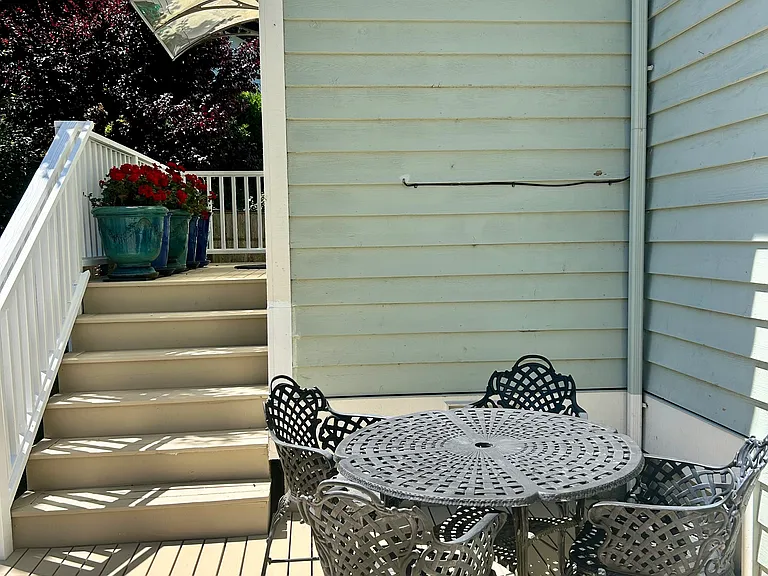 1163 Wing Point Way NE — Photo 23