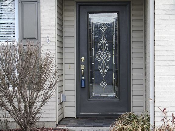 5th image of 309 Camden Cir