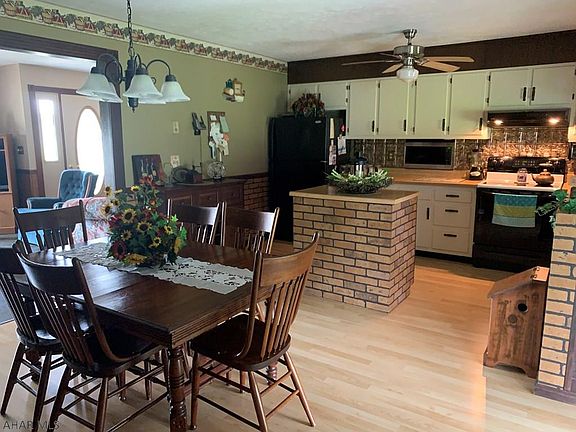 5th image of 622 Birch Ln