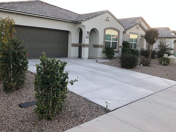 3rd image of 37969 W San Ildefanso Ave
